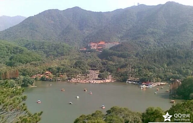 001EFHzpzy73GNCAE9s0a&690