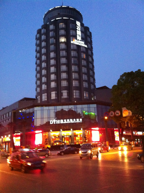 5a6d7e574dc978f15fe31&690