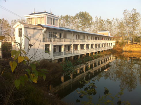 001EFHzpzy6N4tIIbCSd6&690