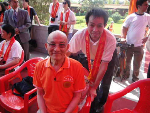 001EFHzpzy6NviXbbdKd8&690