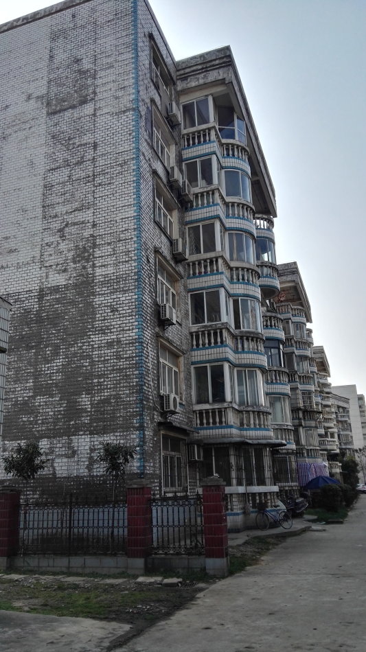 001EFHzpgy6YNhutupXd9