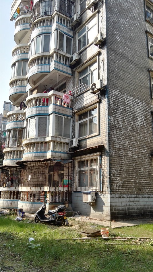 001EFHzpgy6YNhuXdrC0c