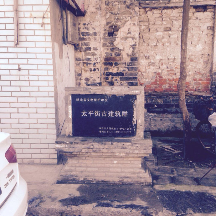 001EFHzpgy6W6VY1VAud2