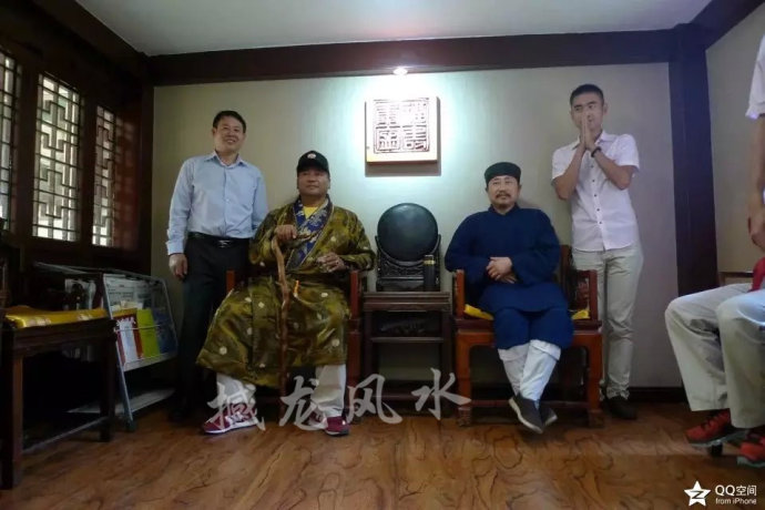 001EFHzpgy6VGiKvom25e&690