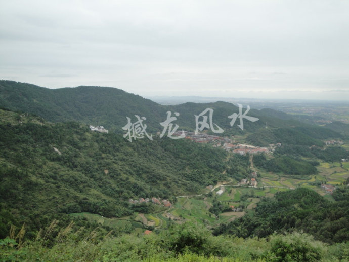 001EFHzpgy6WdREdBGYb4&690