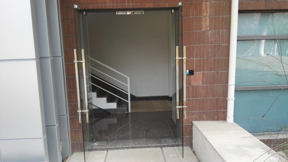 001EFHzpzy6ZO80OTeIdc