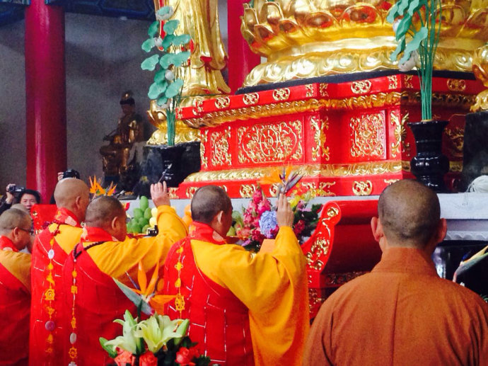 001EFHzpgy6X1KiN6x2b0