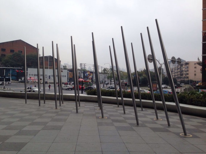 001EFHzpgy6WY8dZjuWb2