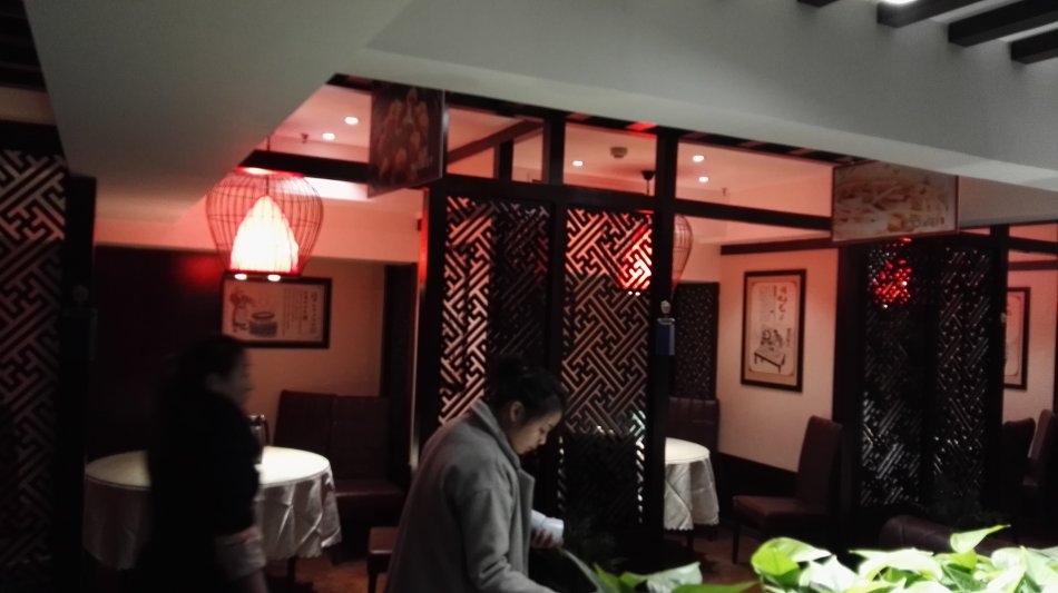 001EFHzpgy6YcUSkwMpf9