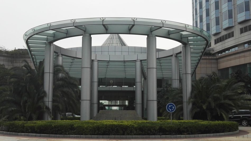 001EFHzpgy6YcXMhZzf95