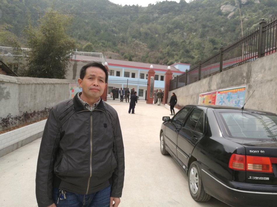 001EFHzpgy70jZlpHwO46