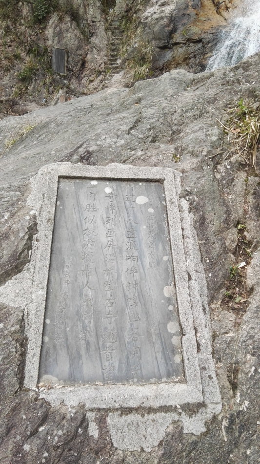 001EFHzpgy70jZsoI7o9a