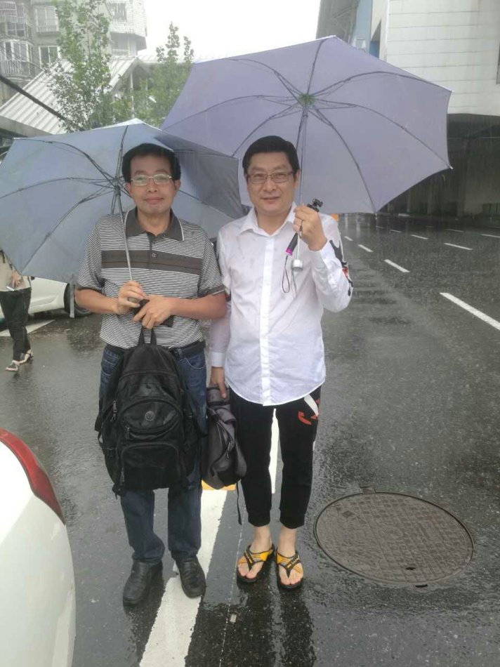 001EFHzpzy72YXUPRbb11