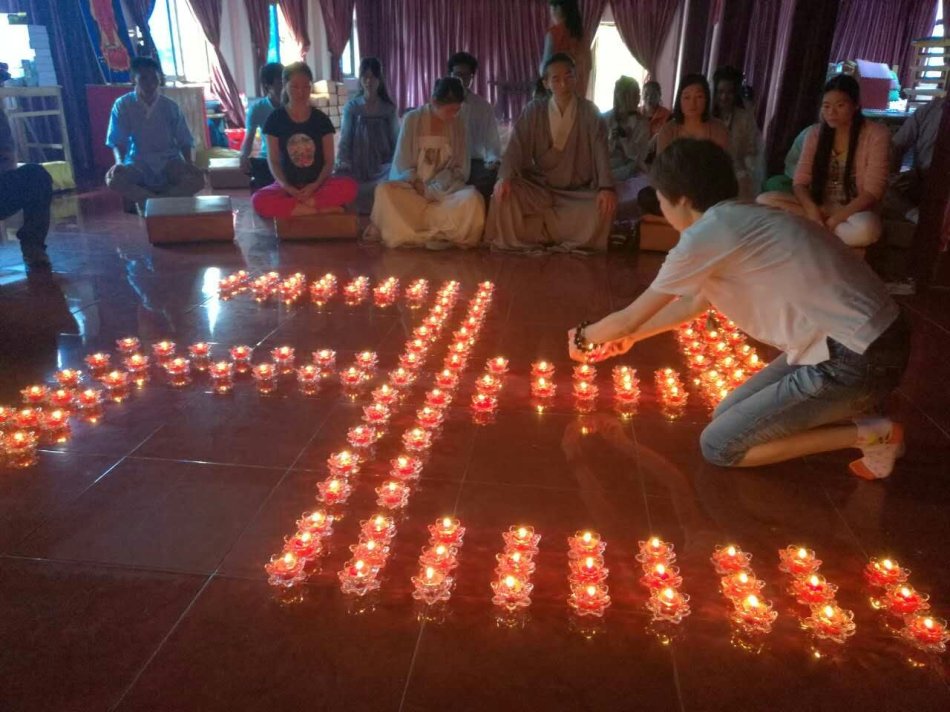 001EFHzpzy72YXVr8vc06