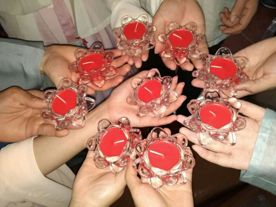 001EFHzpzy72YXVofVi8c