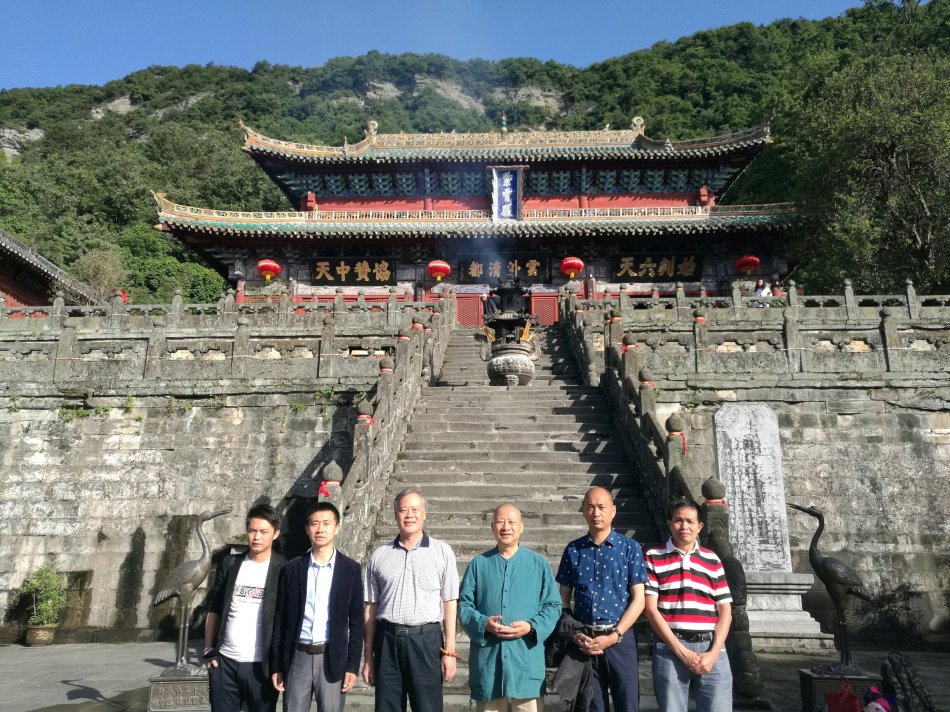 001EFHzpzy73fCRErzMa6