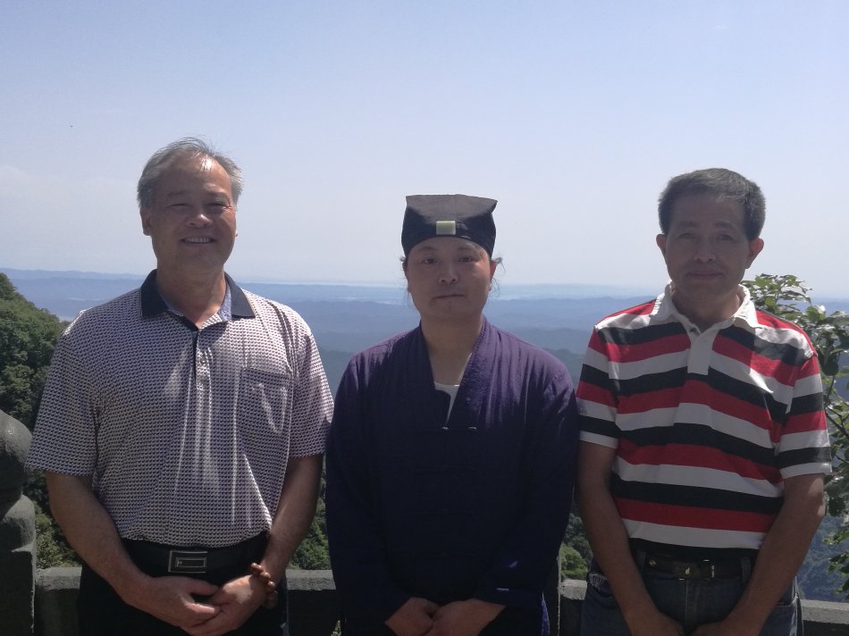 001EFHzpzy73fCS7ZzB3b