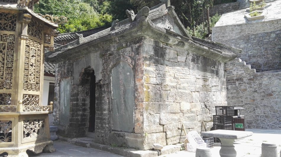 001EFHzpzy73fCTssnx33