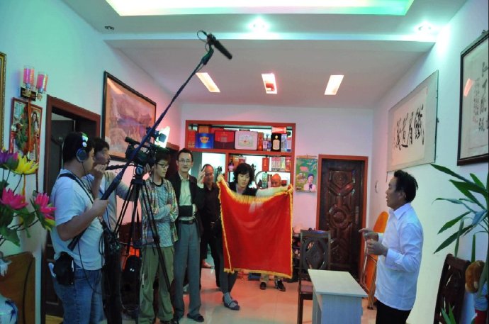 964a489egb2ce25a80862&690