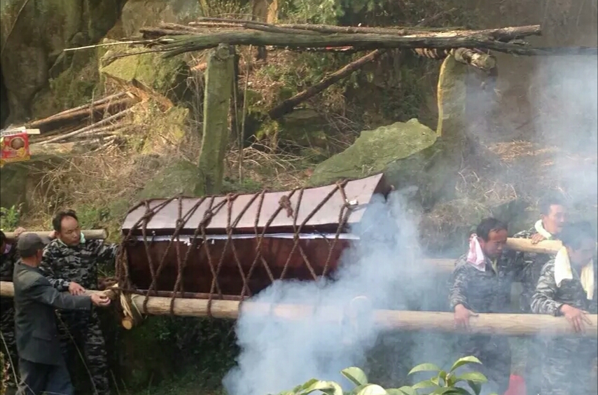 001EFHzpzy73EMGusPN2b