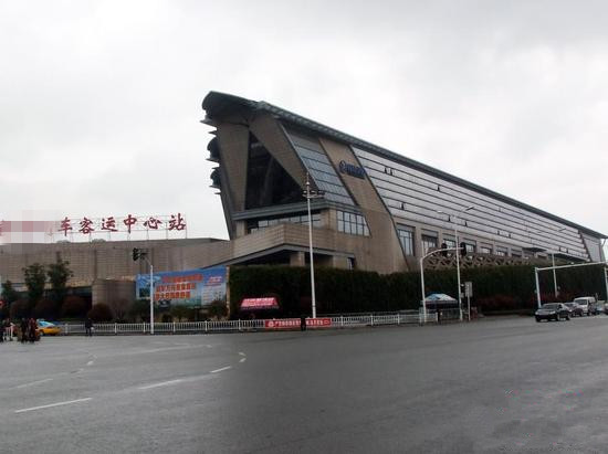 001EFHzpzy7438JiIQr63&690