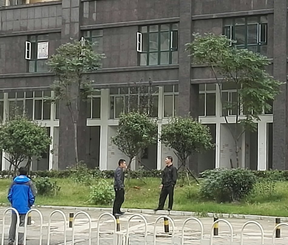 001EFHzpzy75PRsb8JY4a