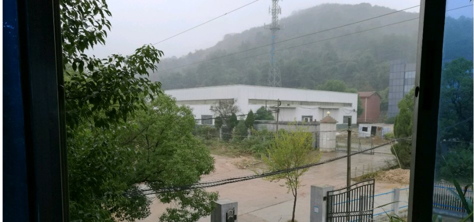 001EFHzpzy76hESekjT51