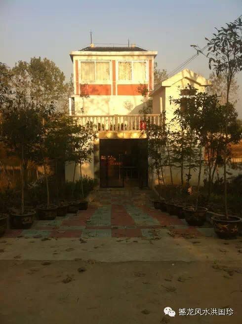 出丧棺材浮水上，悬派系跤挚胀